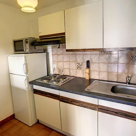 T2 Dans Avec Piscine סן-מקסים